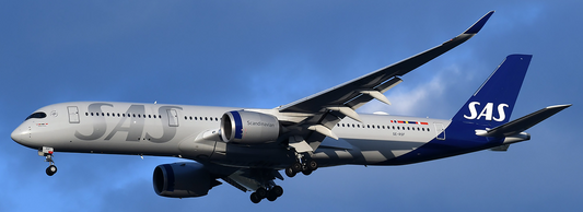 Pre-order 1:400 SAS Scandinavian A350-900 “Skyteam Logo” JC Wings