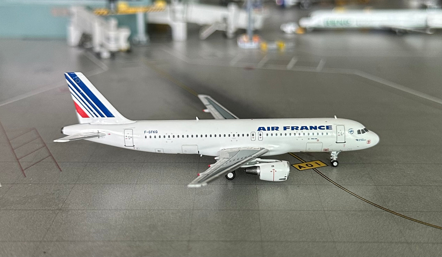 1:400 Air France A320-100 Pandamodel