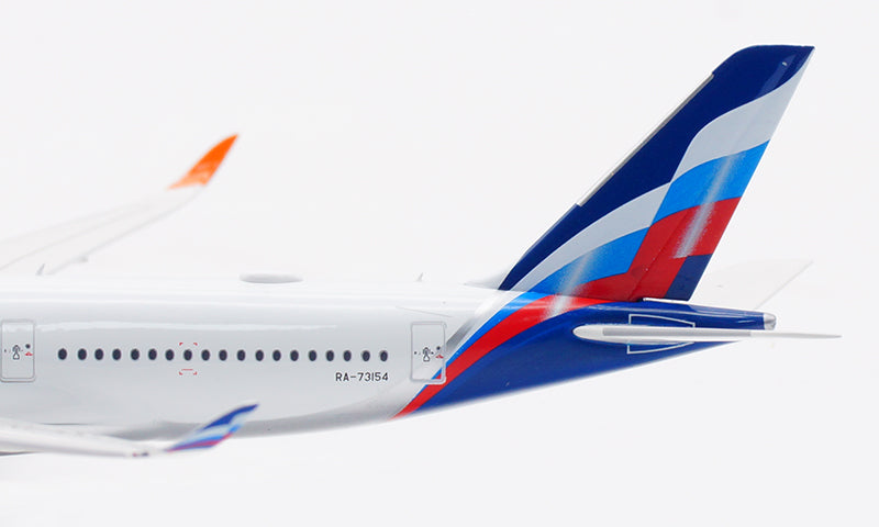 Pre-order 1:400 Aeroflot - Russian Airlines A350-941 detachable gear Aviation 400