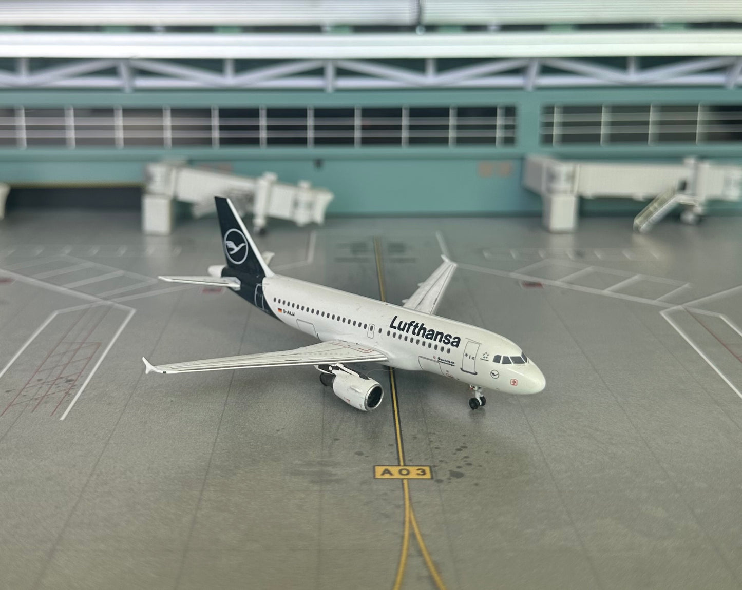 1:400 Lufthansa A319-100 Aeroclassics