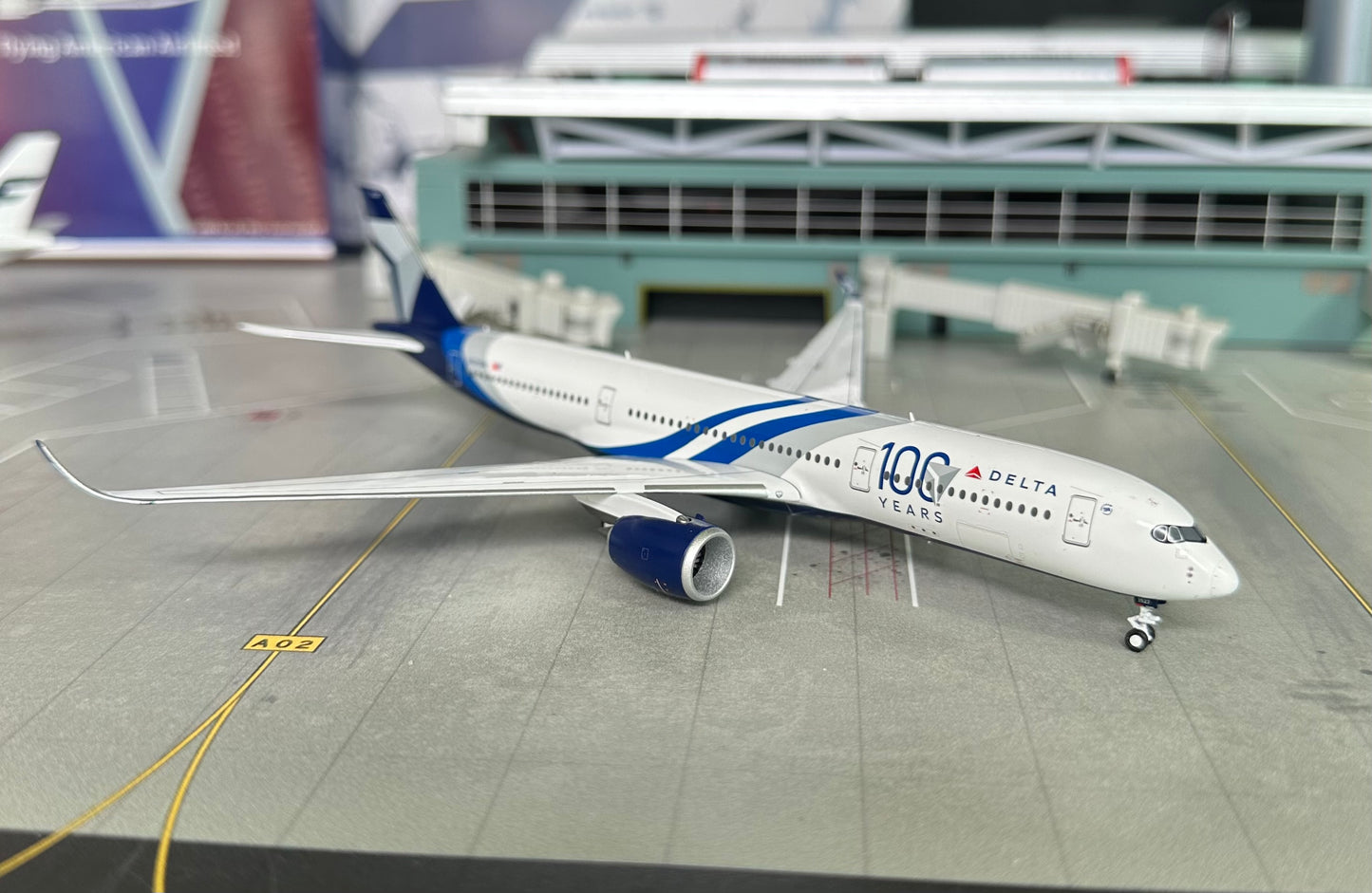 1:400 Delta Air Lines A350-900 “100th Anniversary Livery” Pandamodel