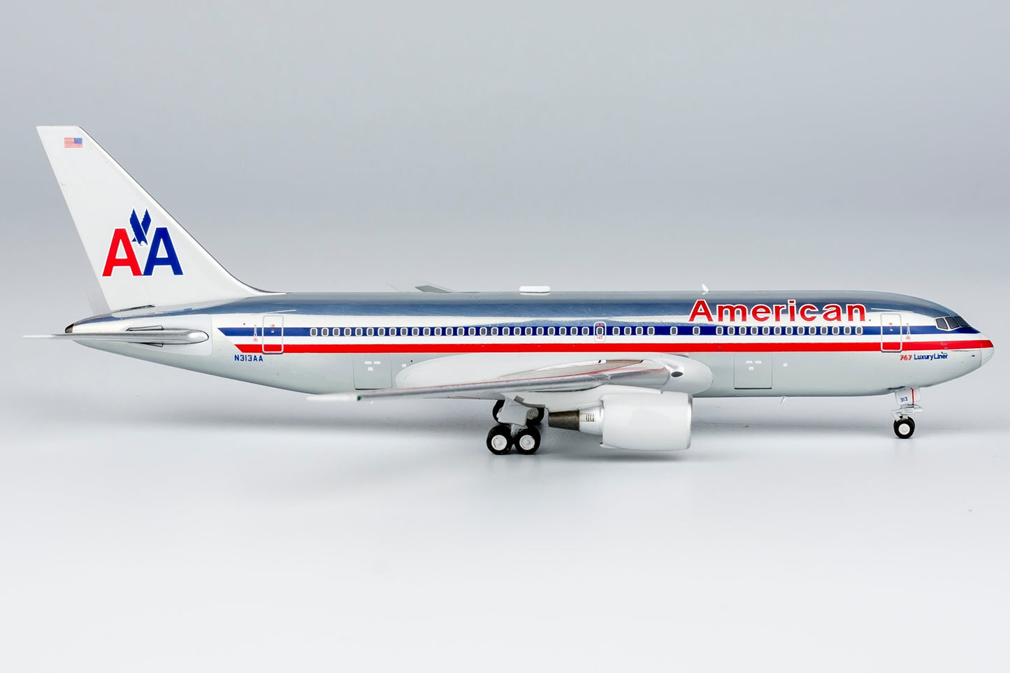 1:400 American Airlines 767-200 (Chrome CF6 engines; 767 Luxury Liner) NG Models