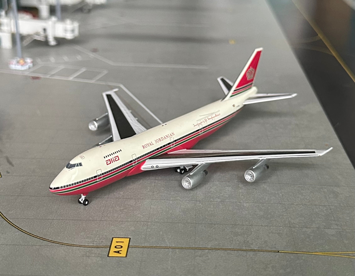 1:500 Royal Jordanian B747-200 Inflight500