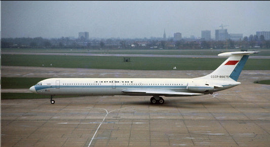 Pre-order 1:400 Aeroflot IL-62 Phoenix Models