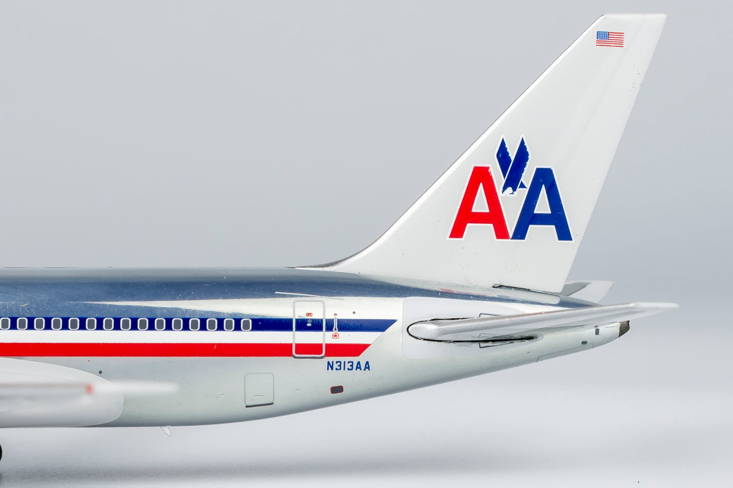 1:400 American Airlines 767-200 (Chrome CF6 engines; 767 Luxury Liner) NG Models