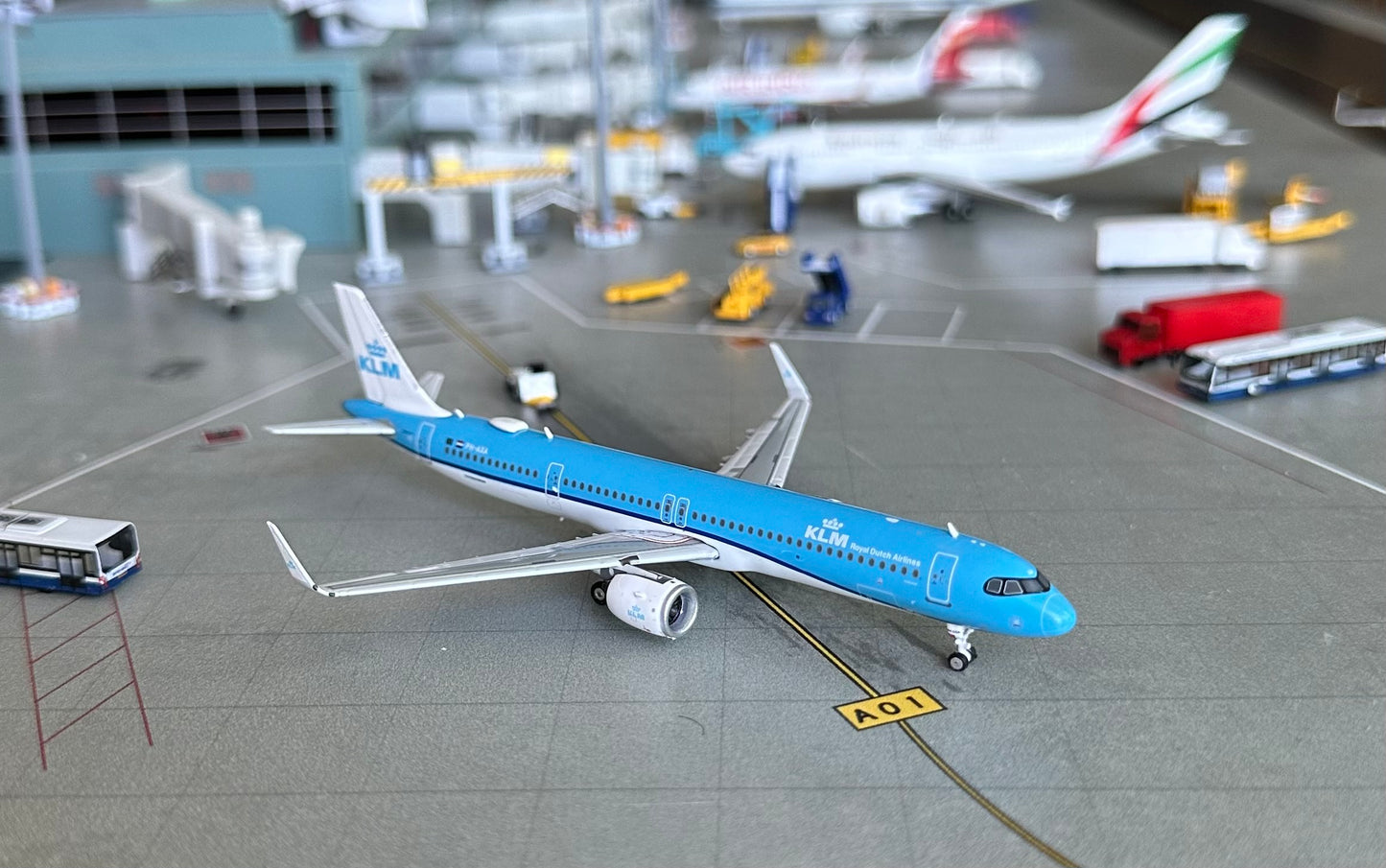 1:400 KLM Royal Dutch Airlines A321neo Phoenix Models