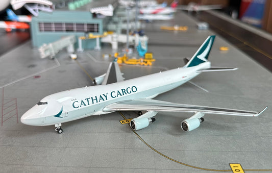 1:400 Cathay Cargo B747-400F Phoenix Models