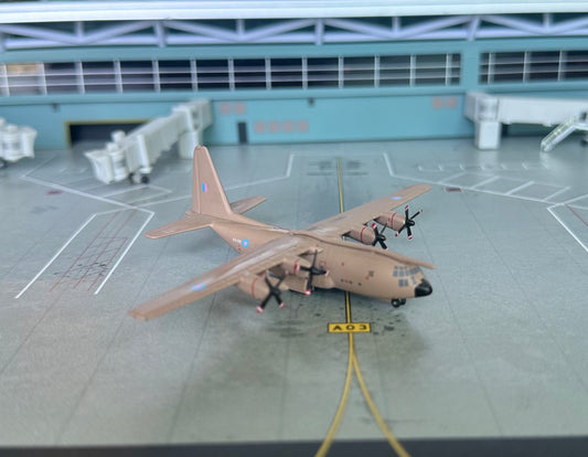 1:400 RAF Lyneham Lockheed C-130K Hercules Gemini Macs