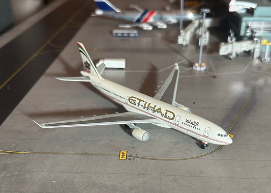 1:400 Etihad A330-200 Dragon Wings