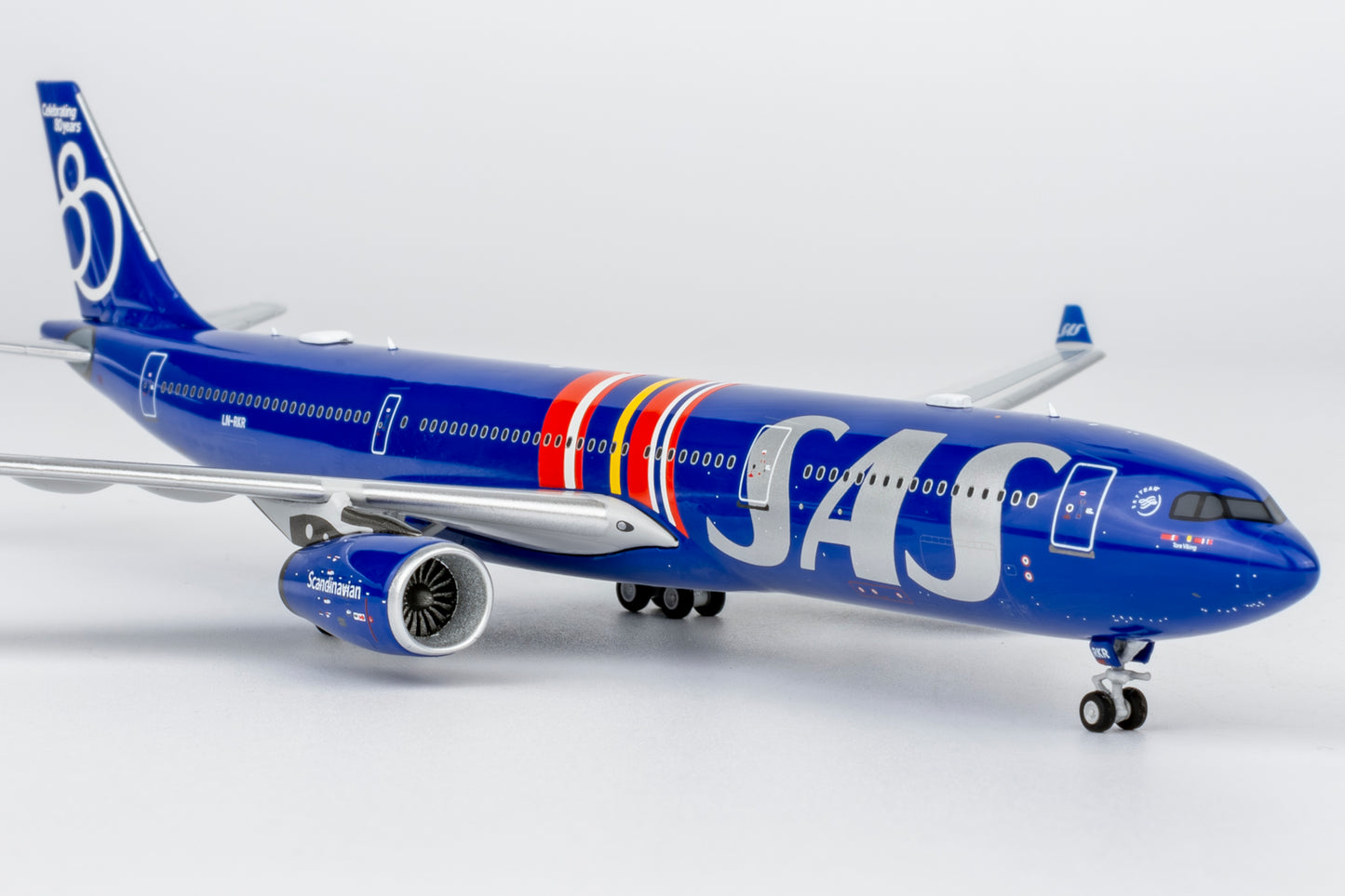 1:400 SAS Scandinavian A330-300 “80 Years” NG Models