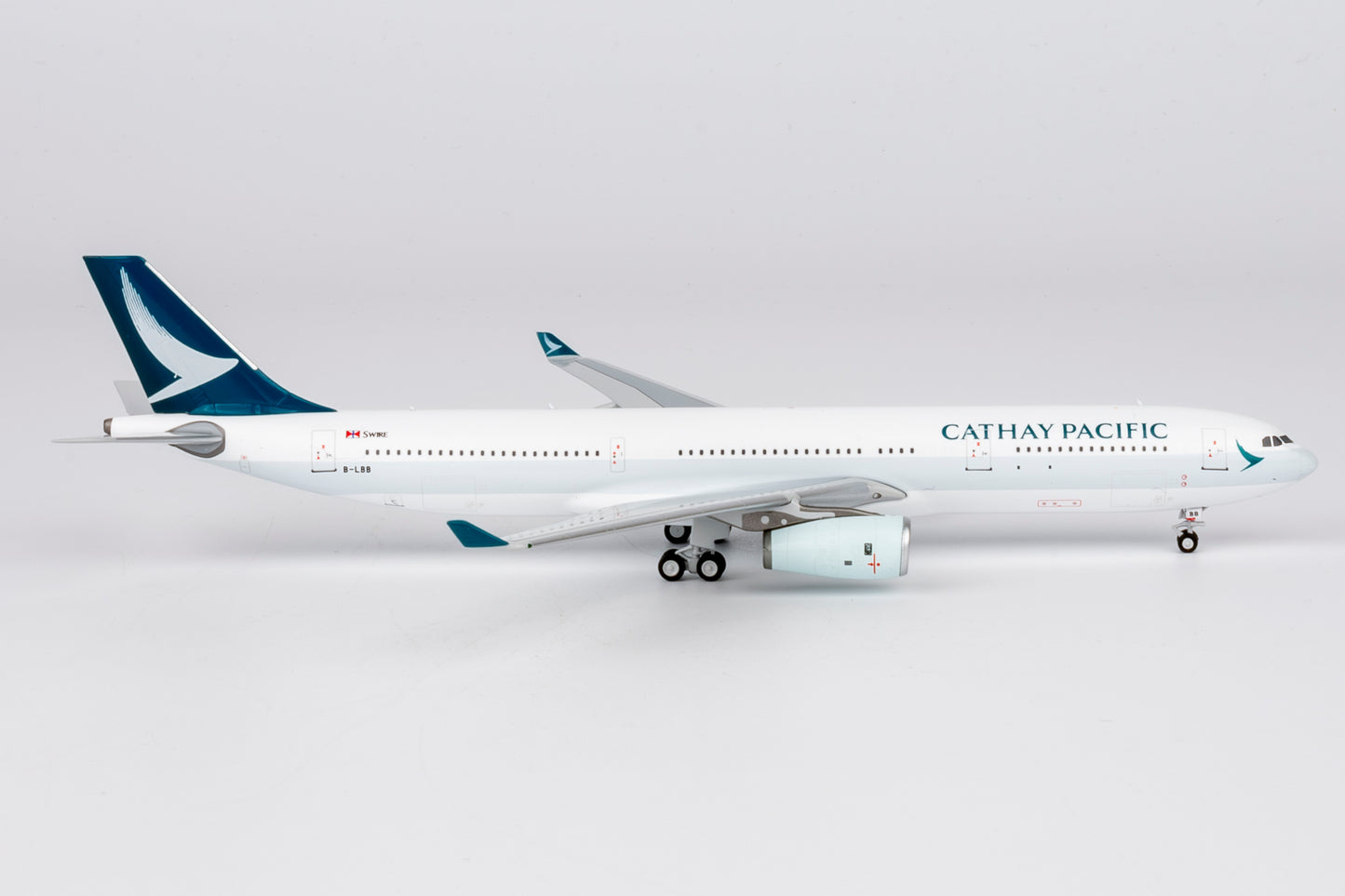 1:400 Cathay Pacific A330-300 B-LBB NG Models Ultimate Collection