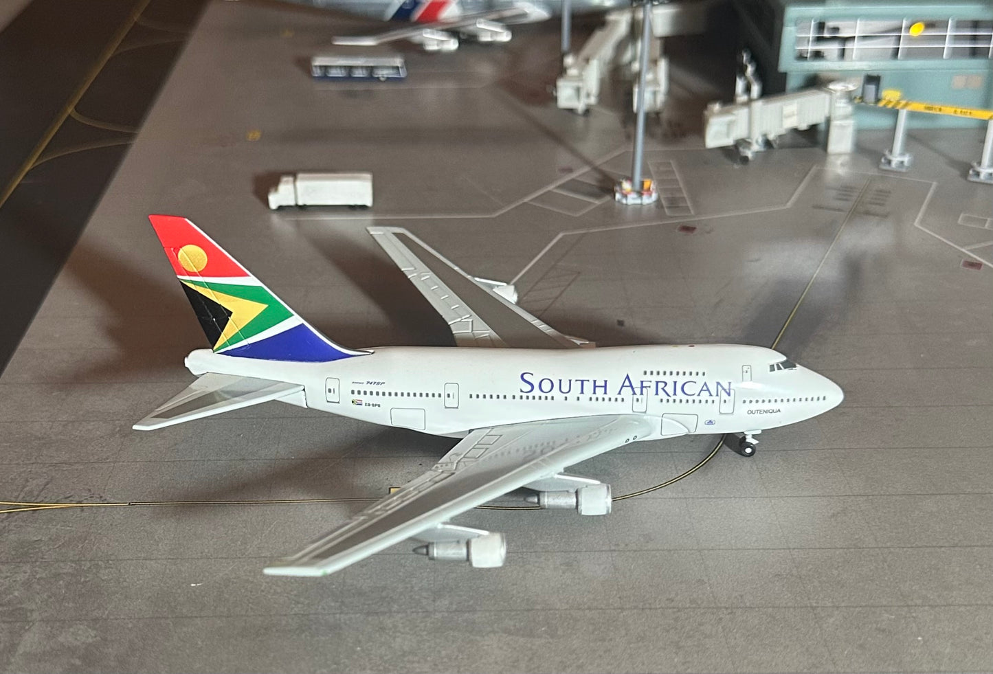 1:400 South African Airways B747SP Gemini Jets