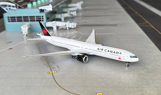 1:400 Air Canada B777-300ER Phoenix Models