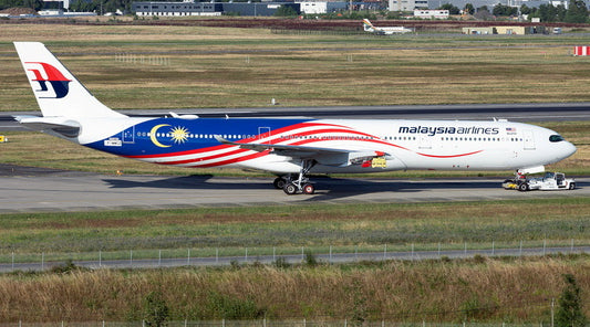 Pre-order 1:400 Malaysia Airlines A330-900neo Phoenix Models