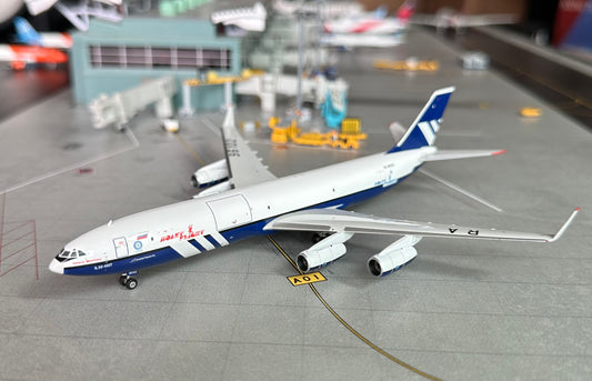 1:400 Polet Flight IL-96-400M Phoenix Models