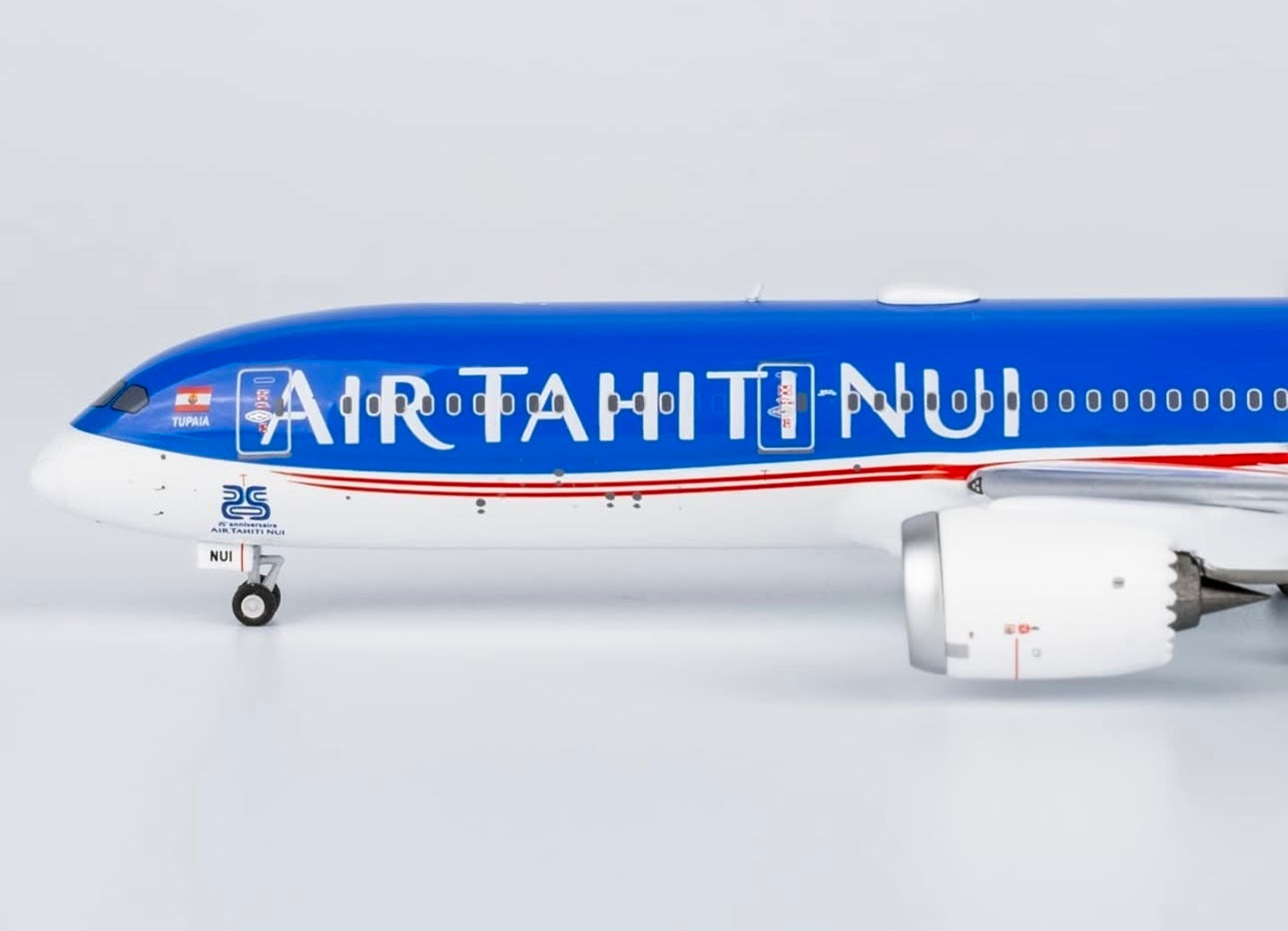 1:400 Air Tahiti Nui B787-9 Dreamliner F-ONUI NG Models