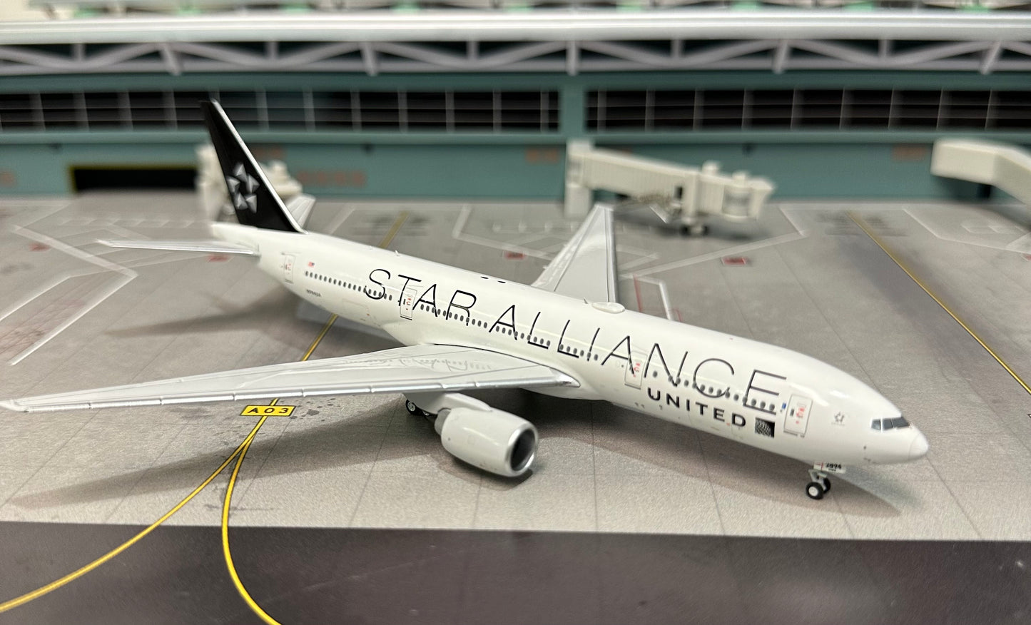 1:400 United Airlines 777-200ER Star Alliance NG Models