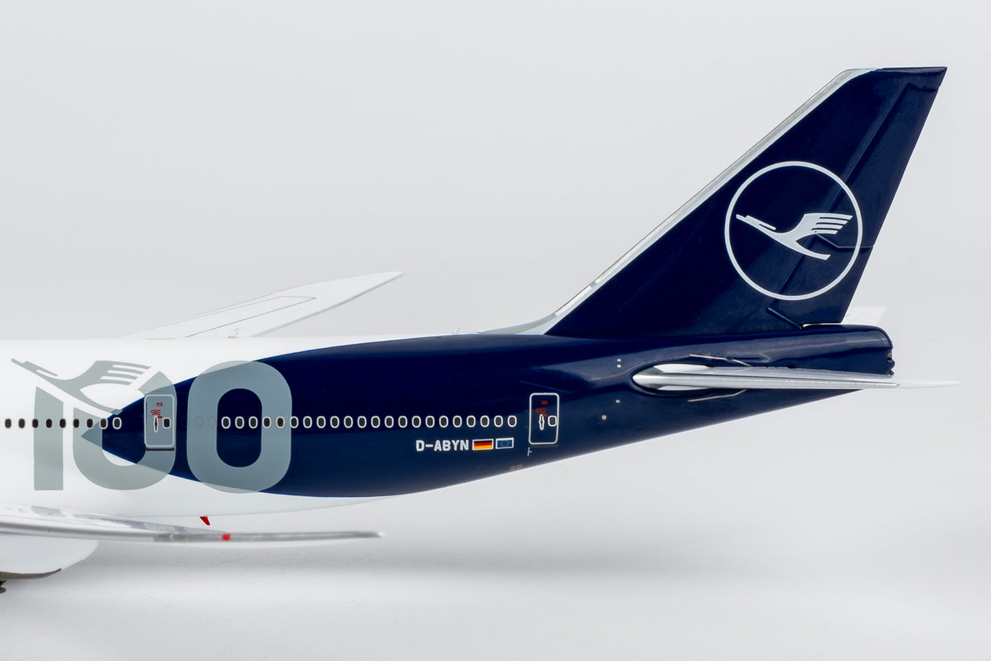 1:400 Lufthansa B747-8i “100 Year Anniversary” NG Models
