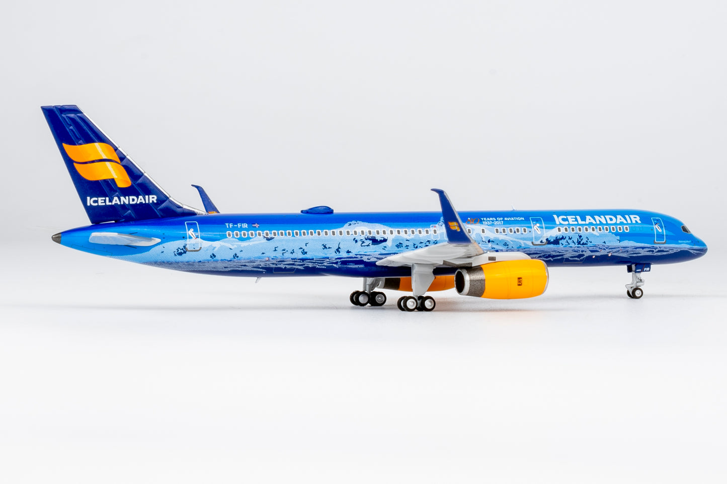 1:400 Icelandair B757-200 “Vatnajokull” NG Models