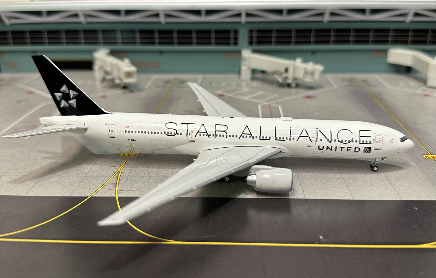 1:400 United Airlines 777-200ER Star Alliance NG Models