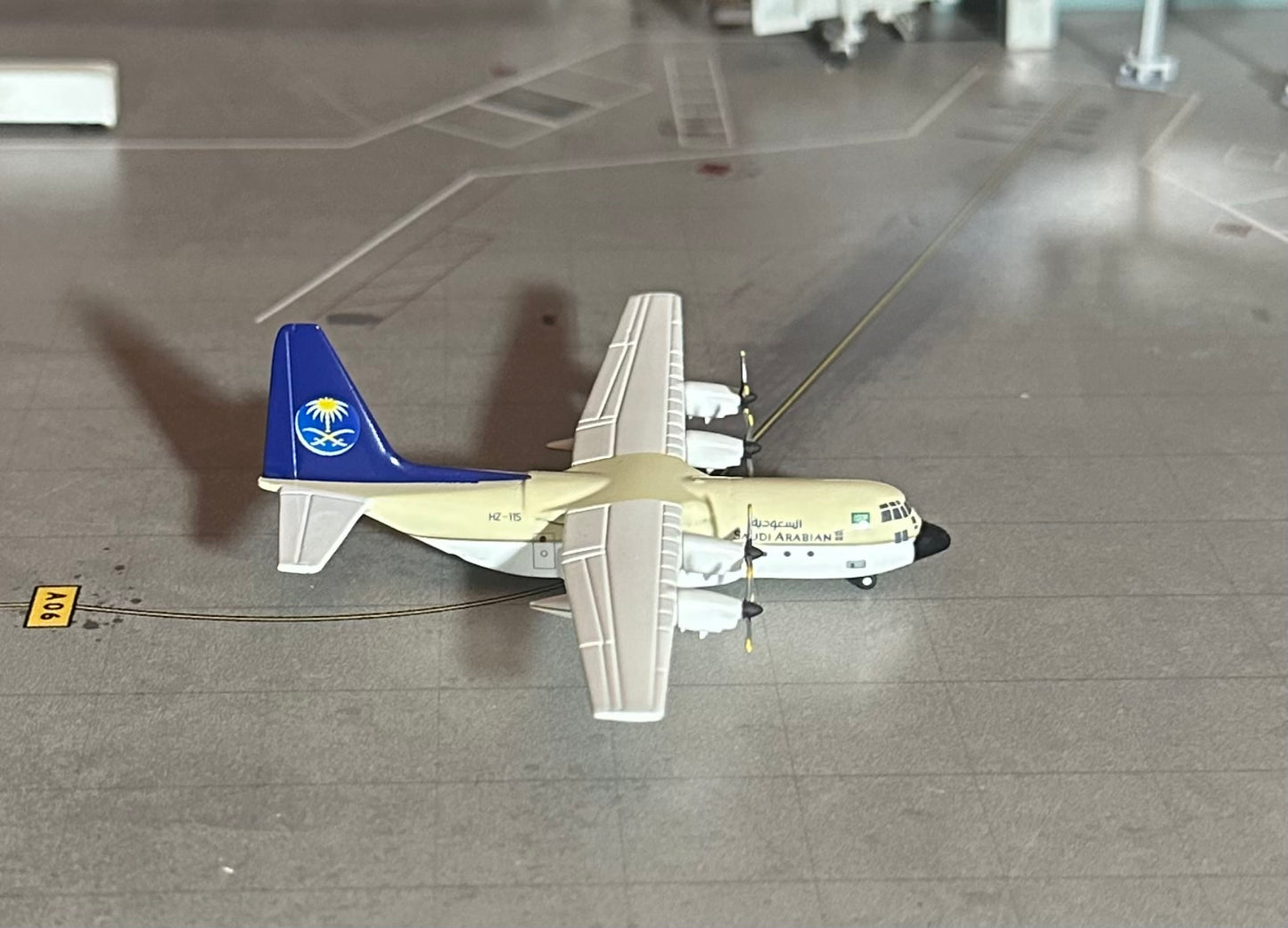 1:400 Saudi Arabian Airlines C130 Hercules Jet X