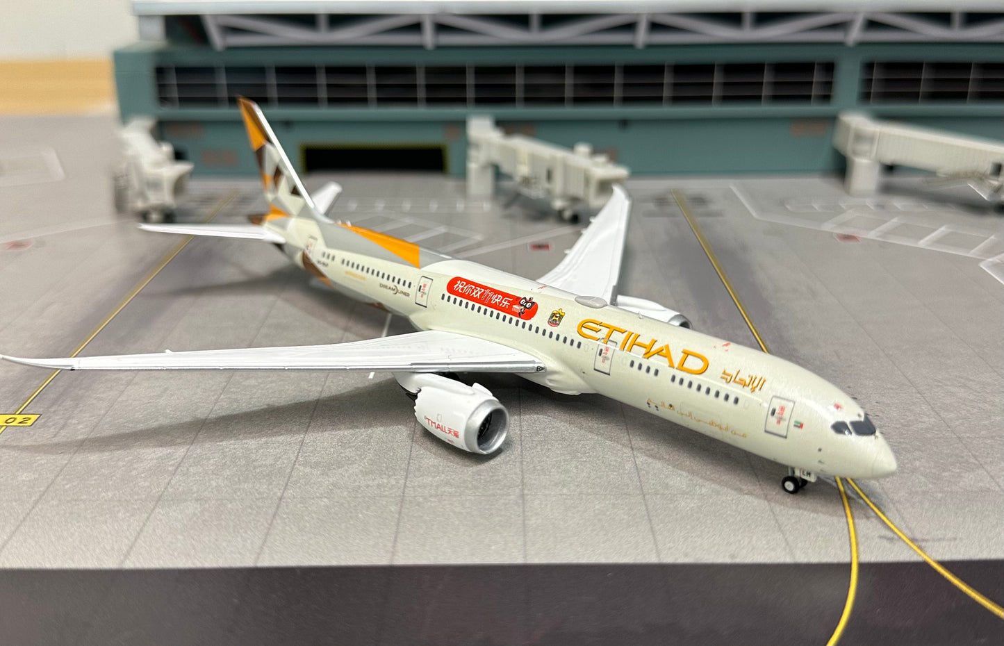 1:400 Etihad Airways 787-9 Dreamliner Double 11 NG Models