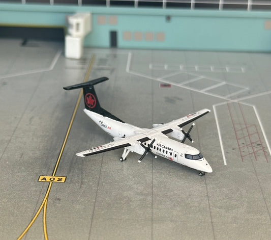 1:400 Air Canada Express Dash 8 Q300 C-FRUZ New Livery 3D Design Deck