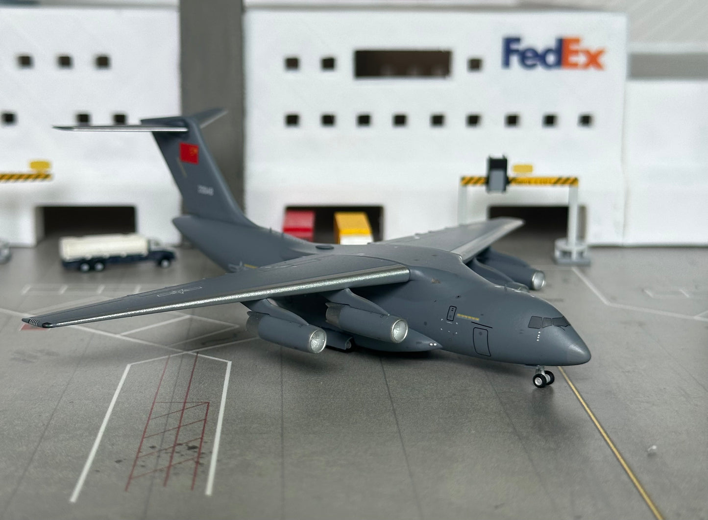 1:400 PLA Air Force Y-20 20048 NG Models