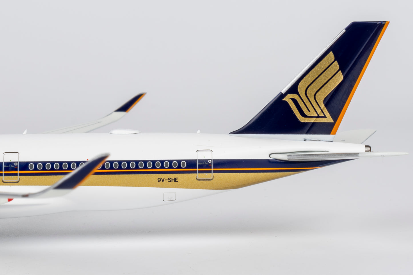 1:400 Singapore Airlines A350-900 9V-SHE NG Models