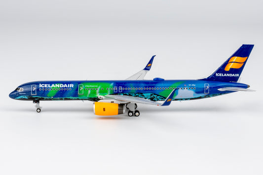 1:400 Icelandair B757-200 “Hekla Aurora” NG Models