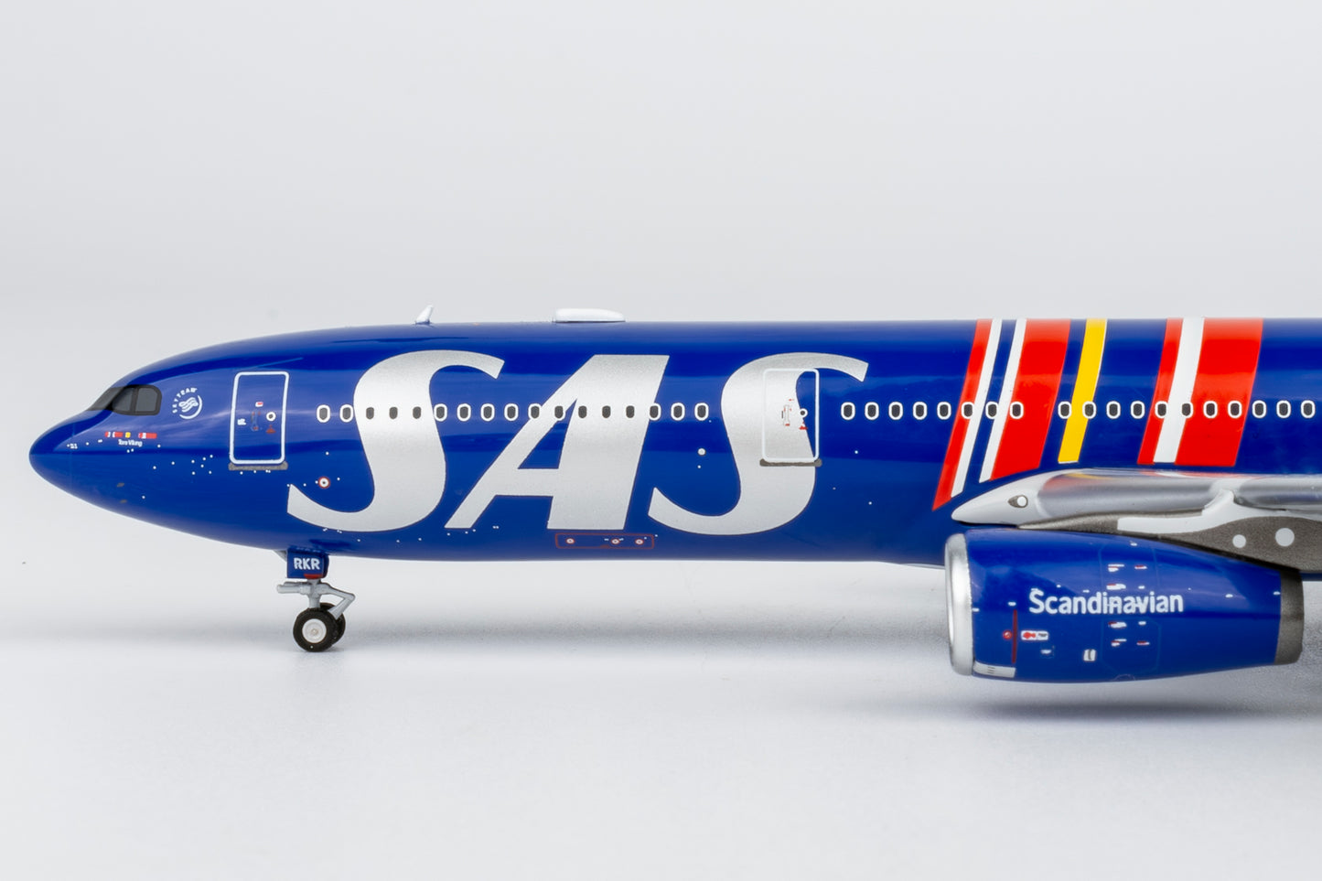 1:400 SAS Scandinavian A330-300 “80 Years” NG Models