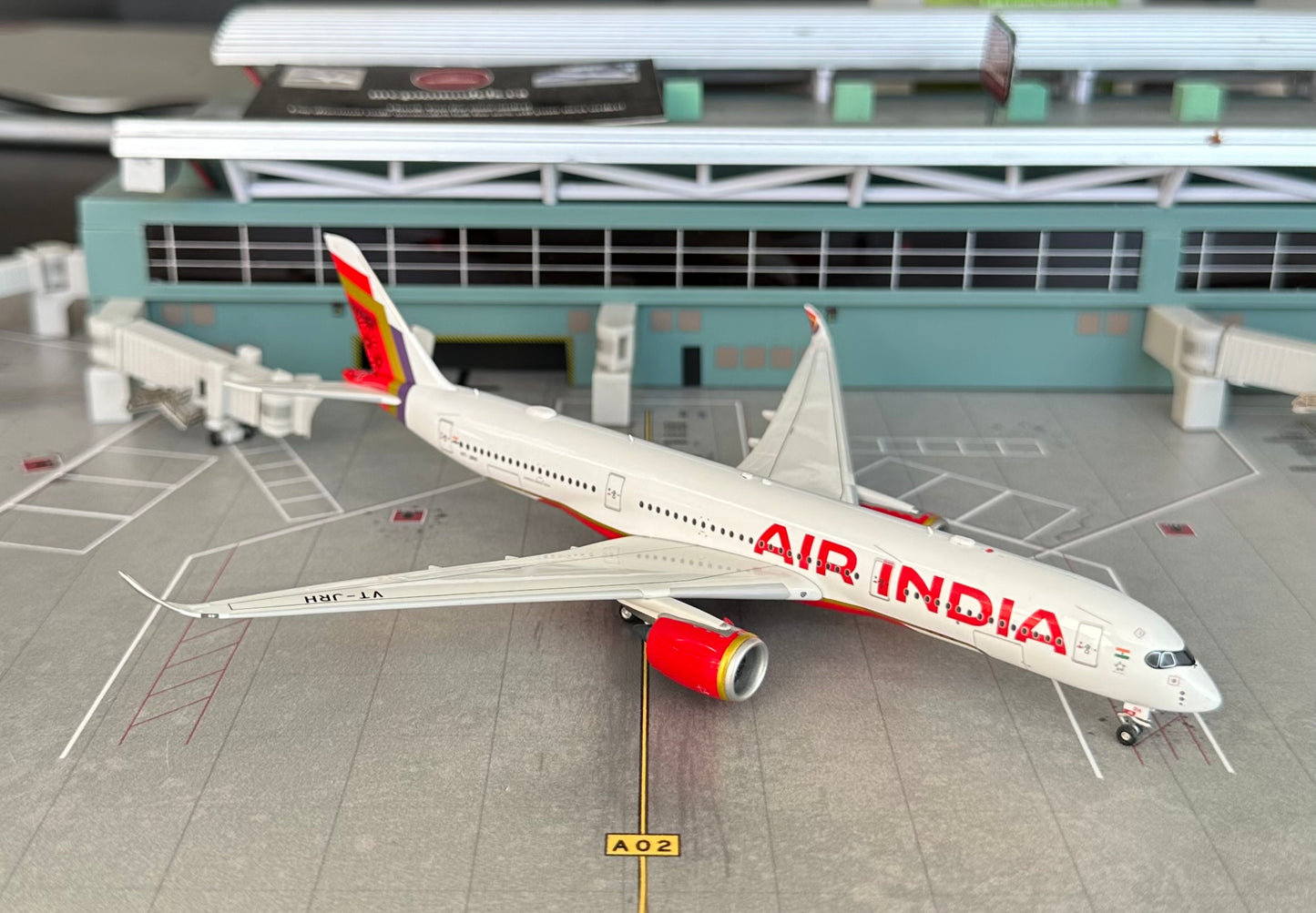 1:400 Air India A350-900 VT-JRH* New magnetic detachable landing gear Aviation 400