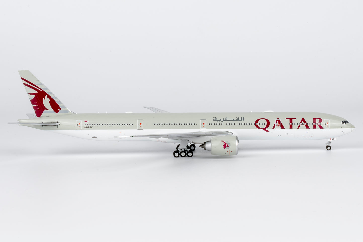 1:400 Qatar Airways B777-300ER A7-BAV NG Models