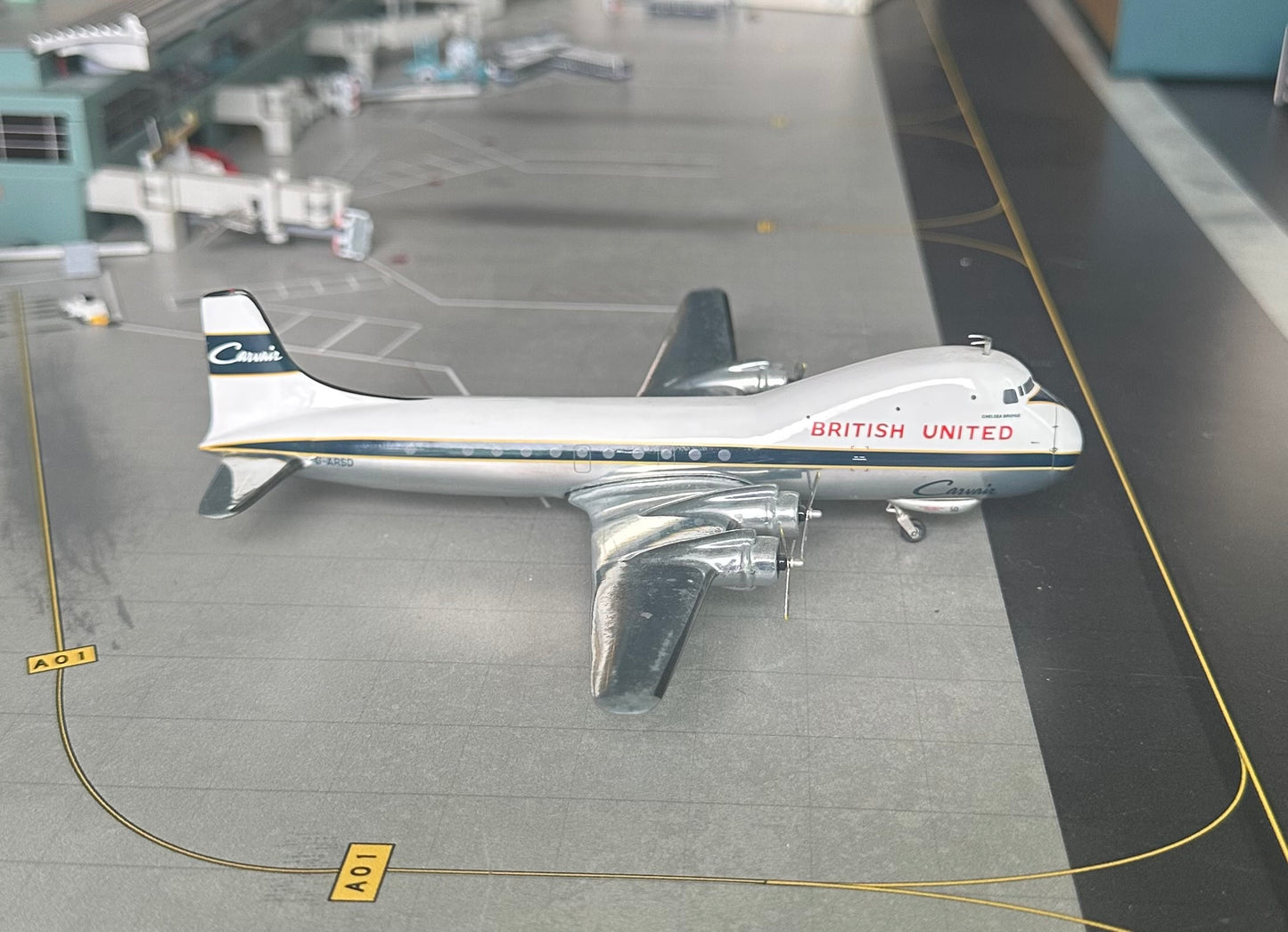 1:200 British United Aviation Traders ATL-98 Carvair Phoenix Models