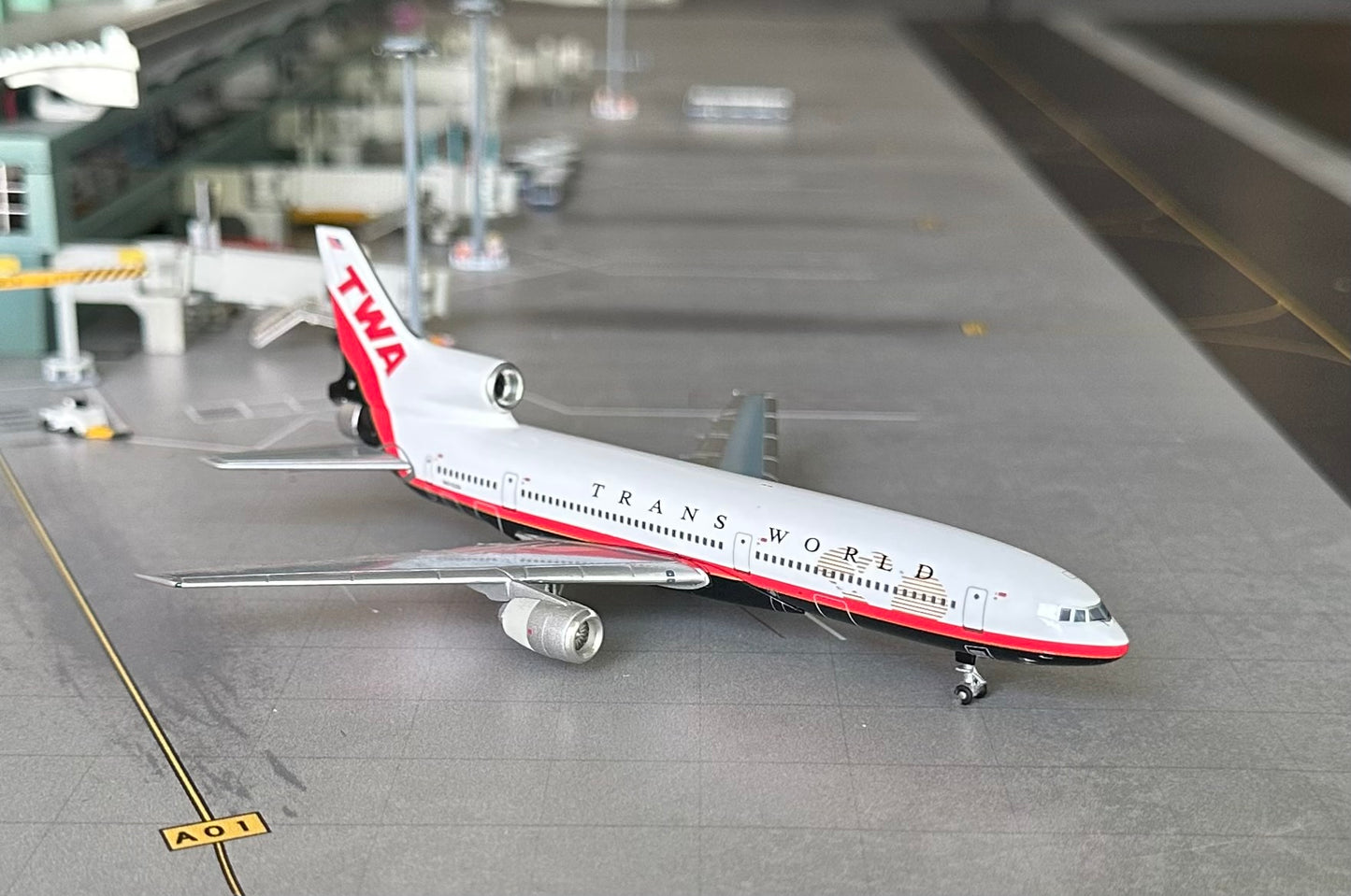 1:400 TWA Trans World Airlines Lockheed L-1011 Tristar Jet X