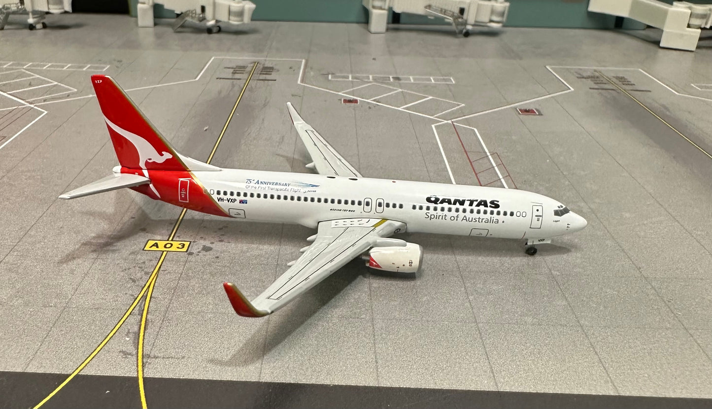 1:400 Qantas B737-800 Gemini Jets