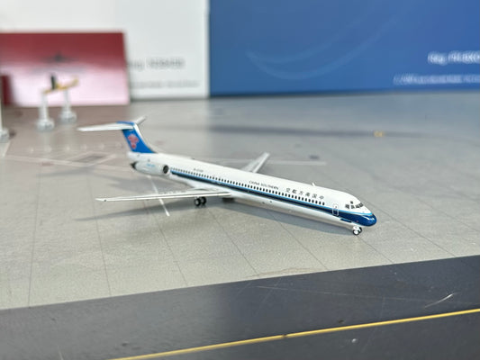 1:400 China Southern Airlines MD-82 NG Models