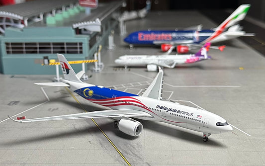 1:400 Malaysia Airlines A330-900neo Phoenix Models