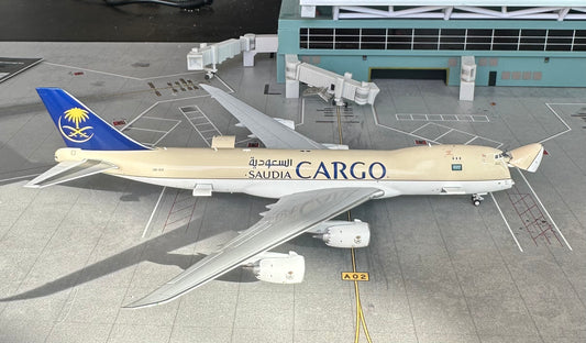 1:400 Saudia Cargo B747-8F Interactive Series* JC Wings