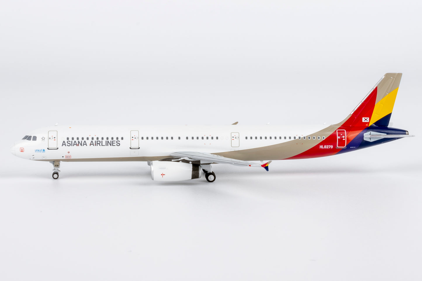 1:400 Asiana Airlines A321-200 HL8278 NG Models