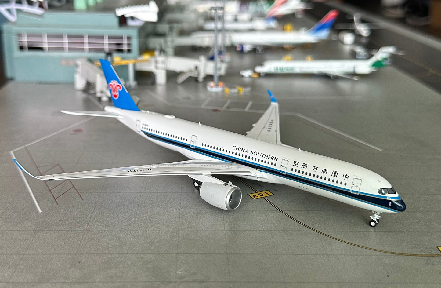 Last One!! 1:400 China Southern Airlines A350-900 Pandamodel