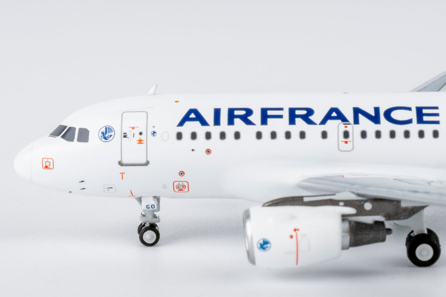 1:400 Air France A318-100 F-GUGO NG Models