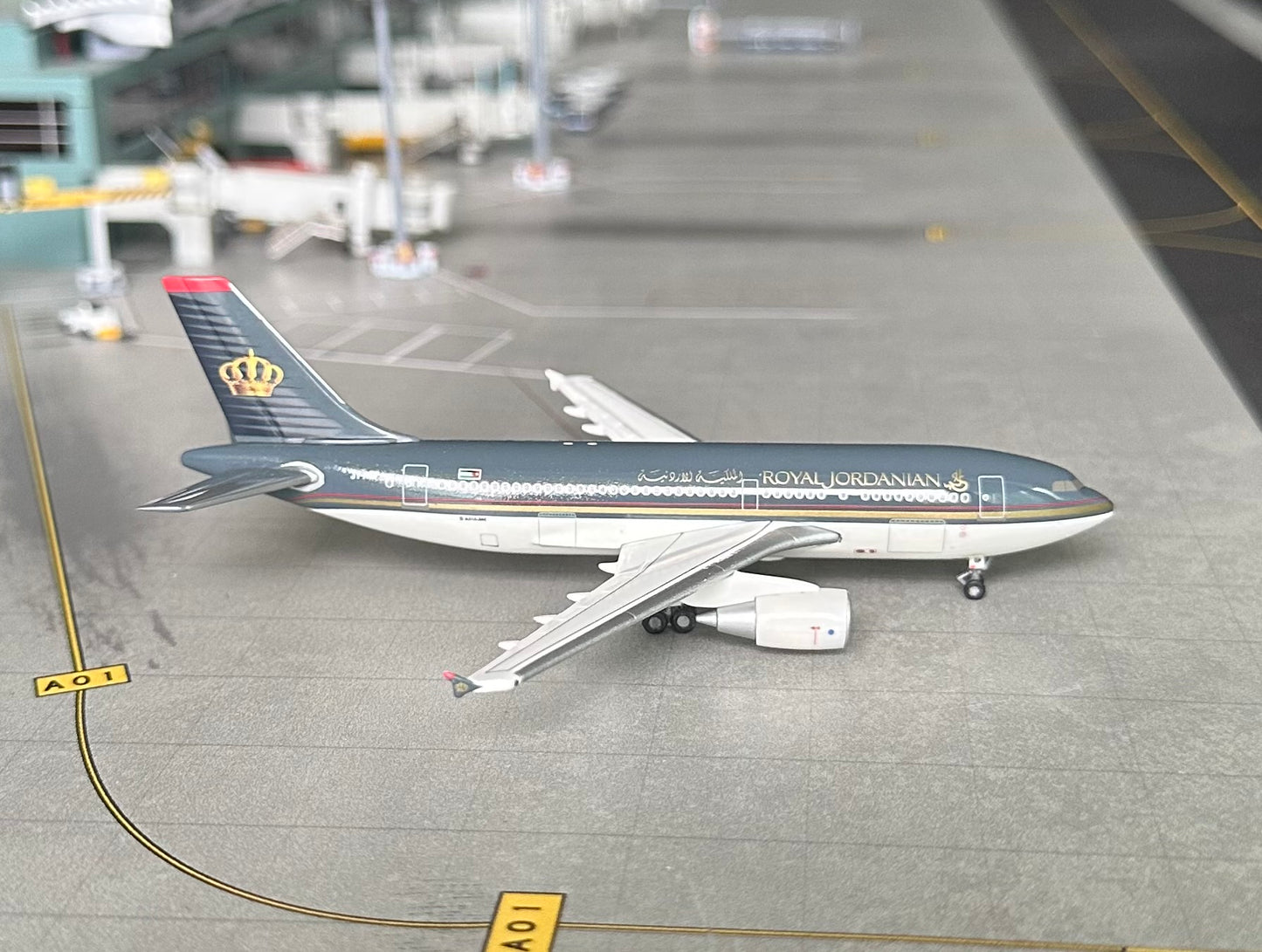 1:400 Royal Jordanian A310-300 Herpa Wings