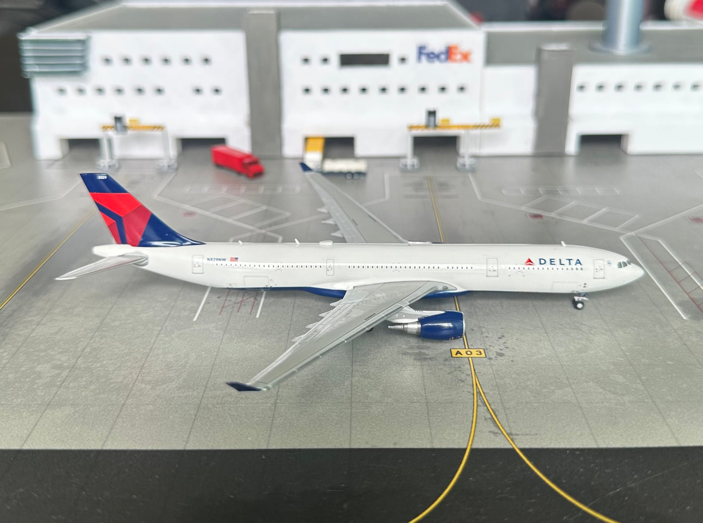 1:400 Delta Air Lines A330-300 Gemini Jets