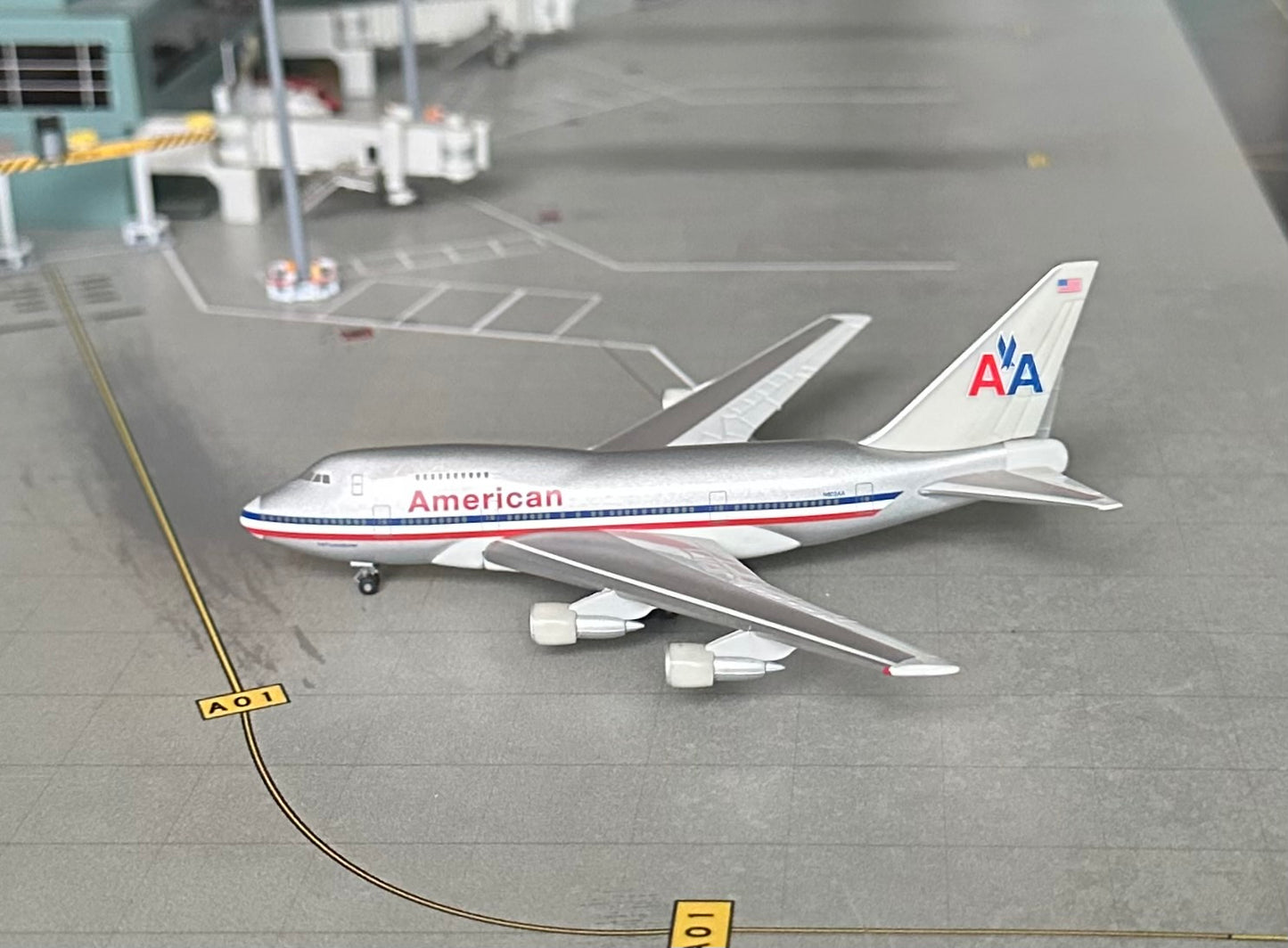 1:500 American Airlines B747SP Herpa Wings