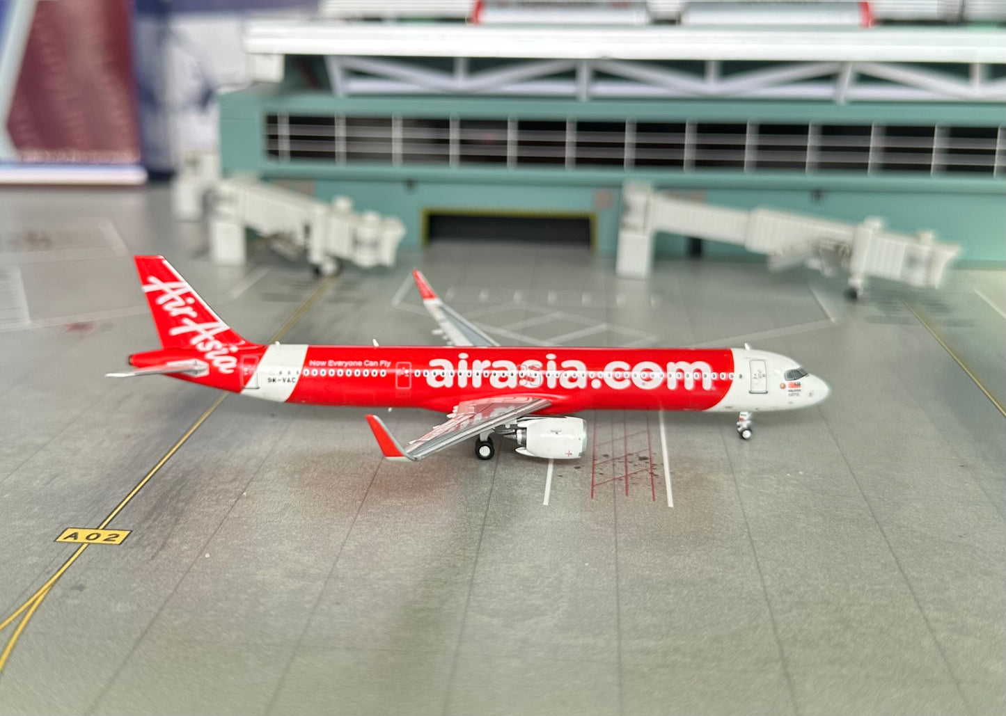 1:400 AirAsia A321-200 Pandamodel