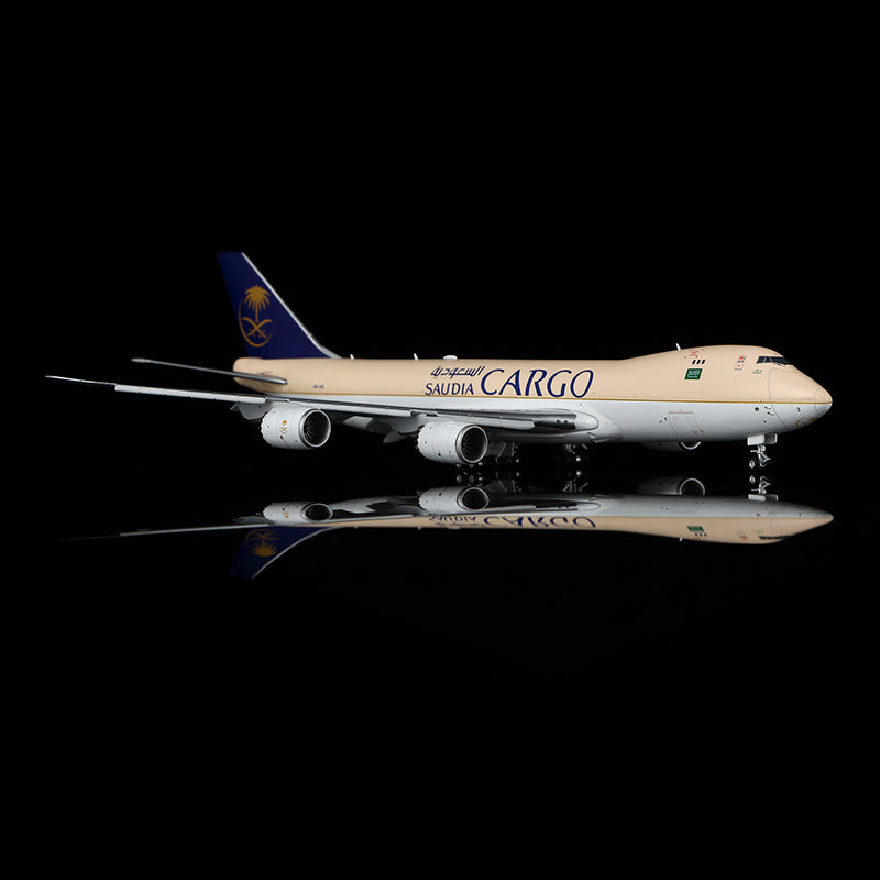 Pre-order 1:400 Saudi Arabia Cargo B747-8F Flaps Down* HX Models