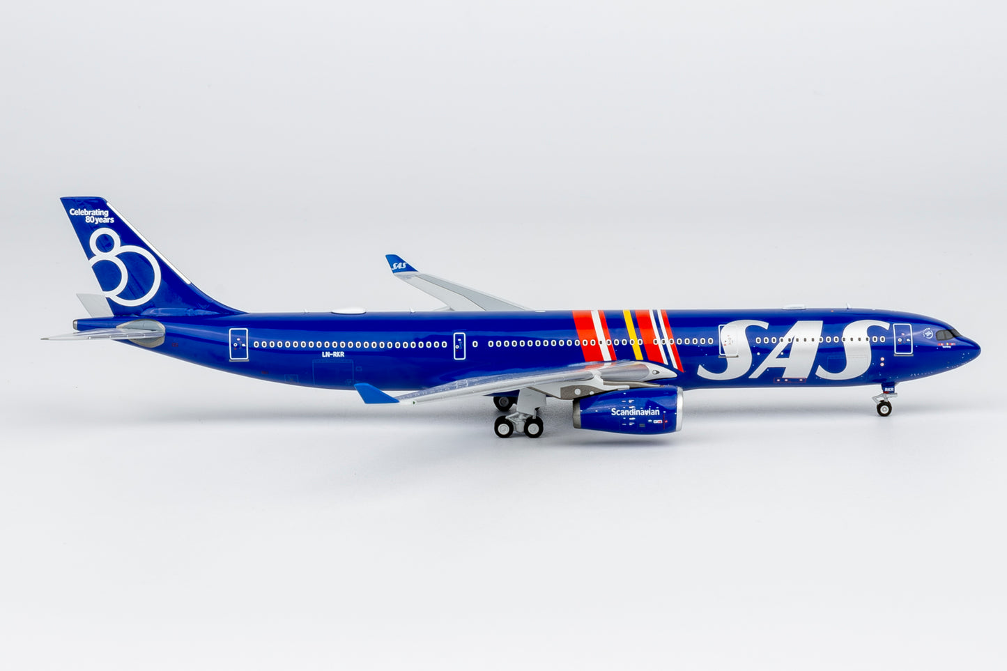 1:400 SAS Scandinavian A330-300 “80 Years” NG Models