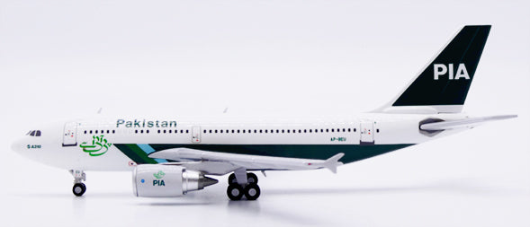 Pre-order 1:400 P.I.A Pakistan International A310-300 JC Wings