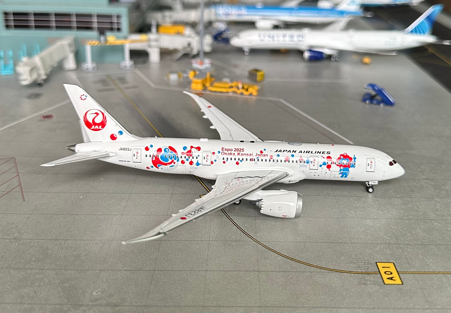 1:400 Japan Airlines B787-8 Dreamliner "Expo 2025 Osaka" New magnetic detachable landing gear Aviation 400